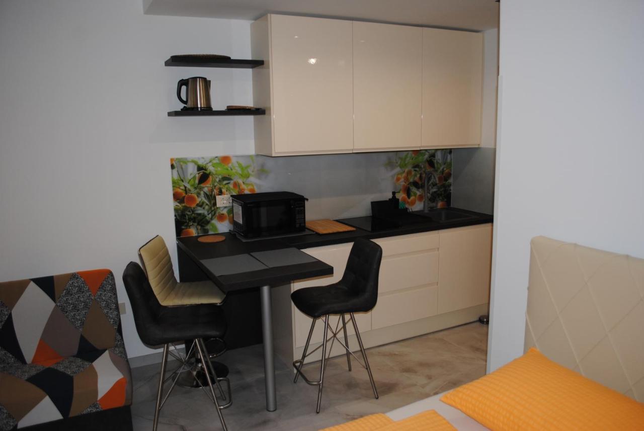 Apartments Samec Изола Экстерьер фото