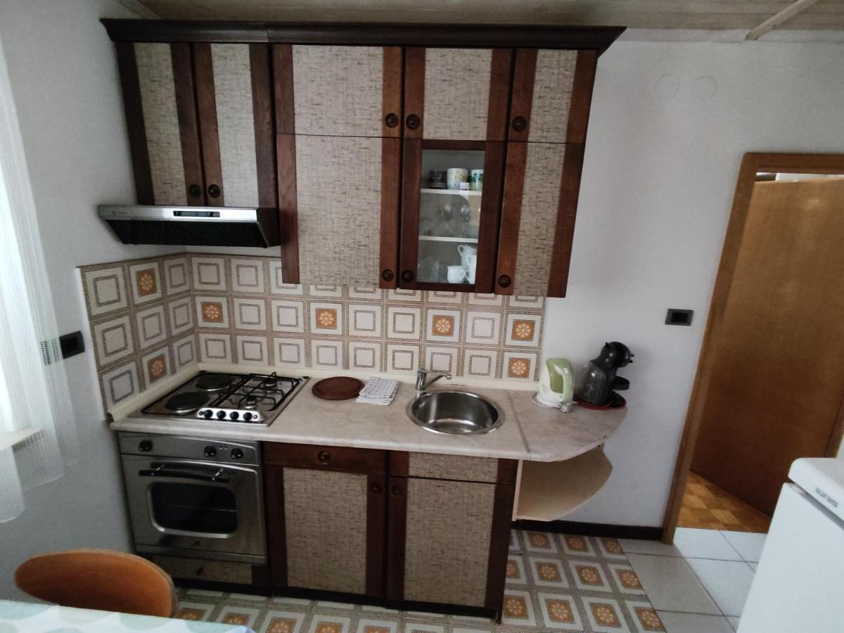 Apartments Samec Изола Экстерьер фото