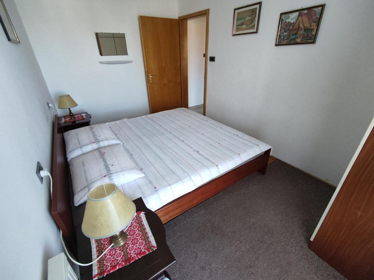 Apartments Samec Изола Экстерьер фото