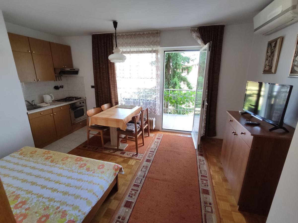 Apartments Samec Изола Экстерьер фото