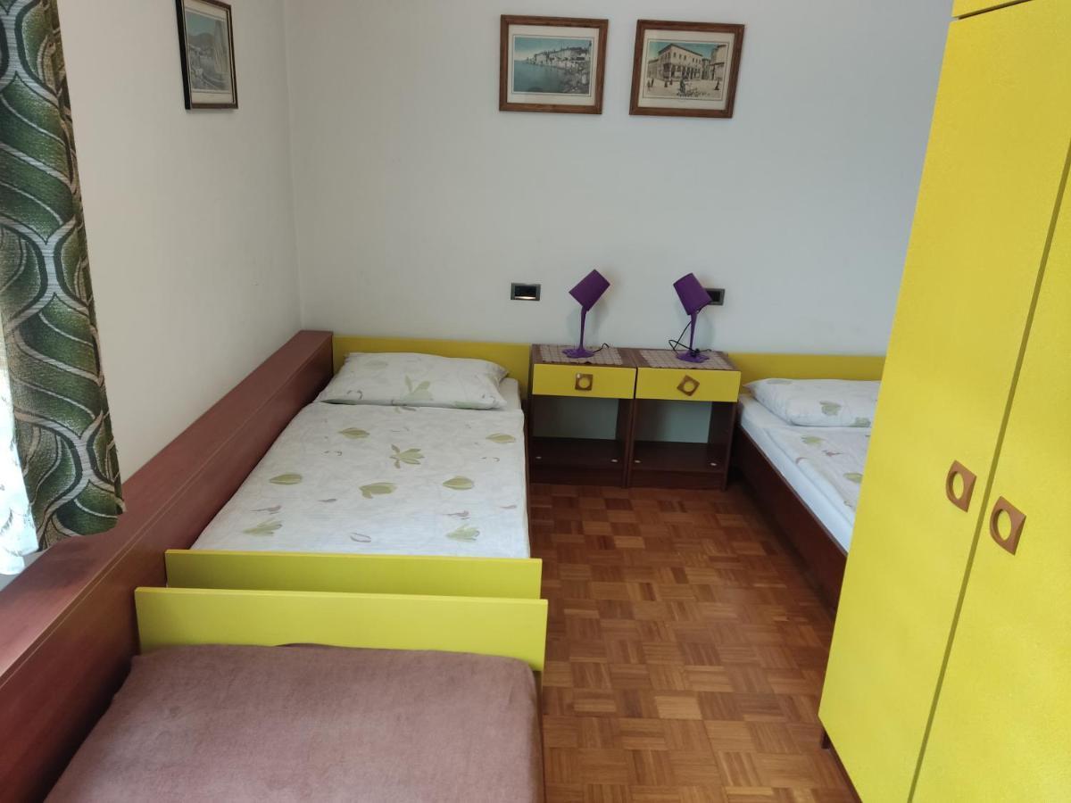 Apartments Samec Изола Экстерьер фото