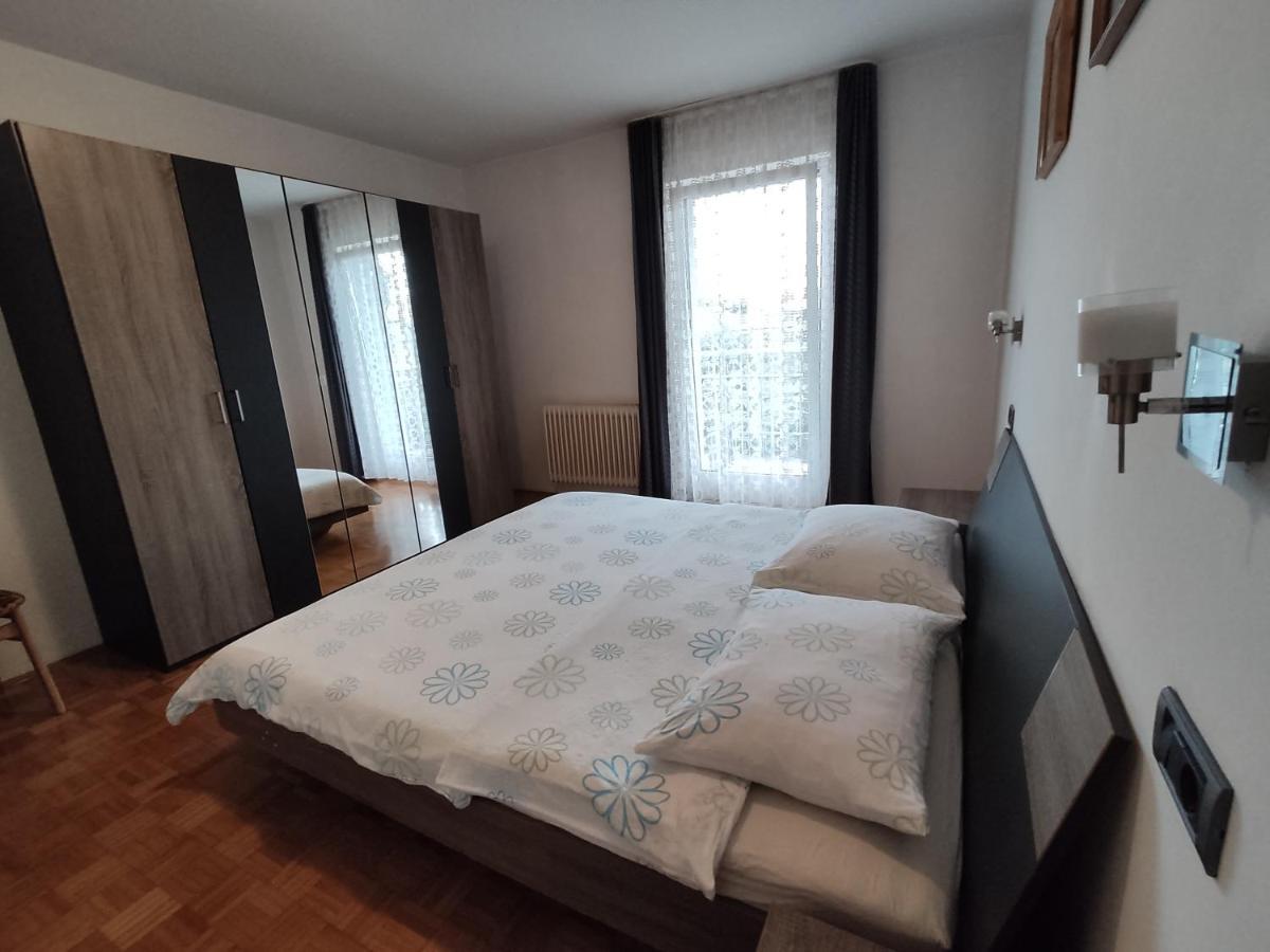 Apartments Samec Изола Экстерьер фото