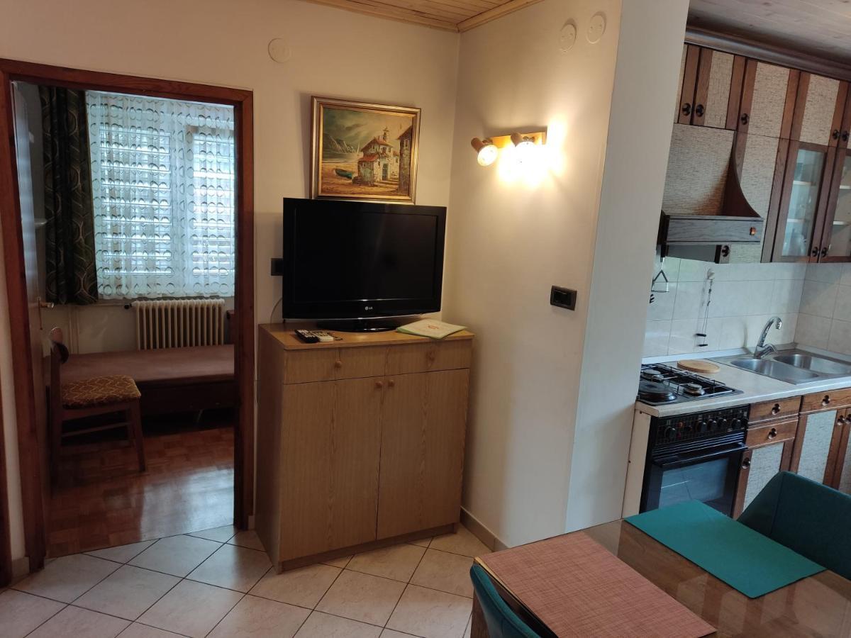 Apartments Samec Изола Экстерьер фото