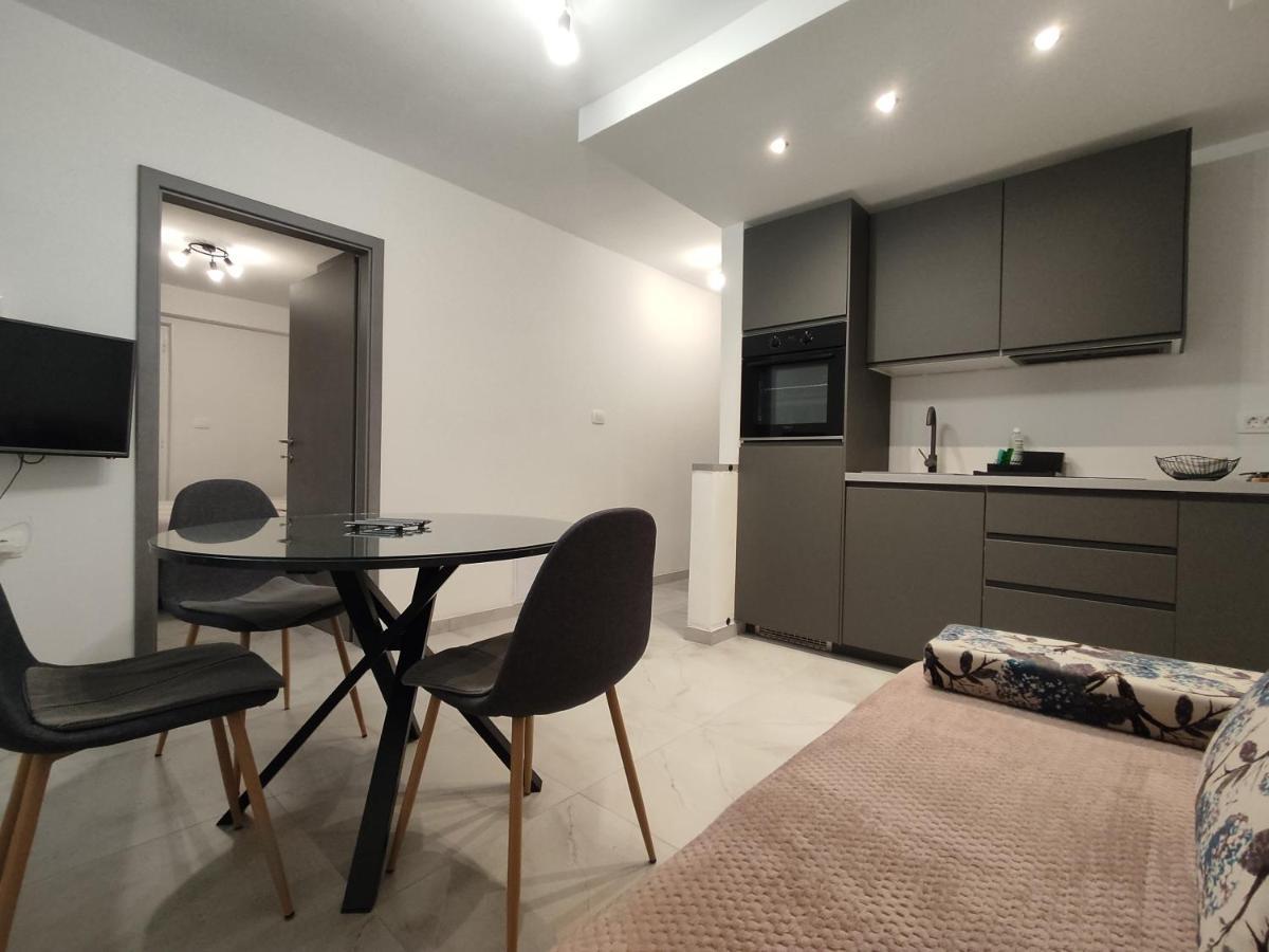 Apartments Samec Изола Экстерьер фото